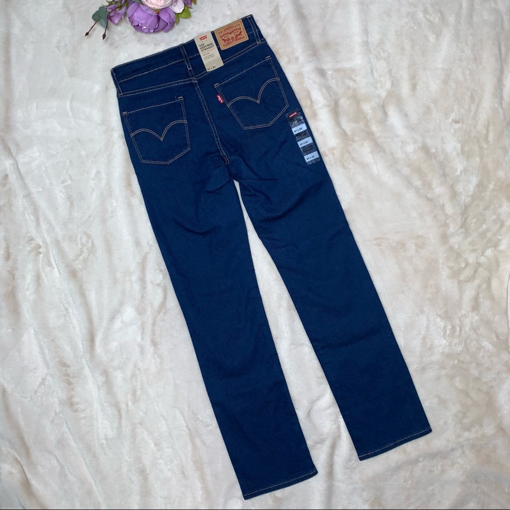 SEE NEW LISTING - NWT Levis 724 High-Rise Straight Jeans 27x30 - Picture 7 of 11